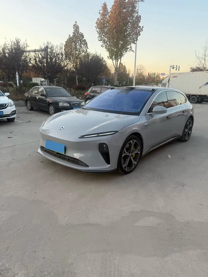 2024 NIO ET5T BEV 75KWH