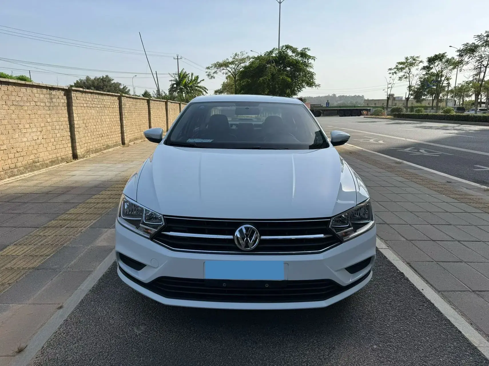 2019 VOLKSWAGEN BORA thumbnail 2