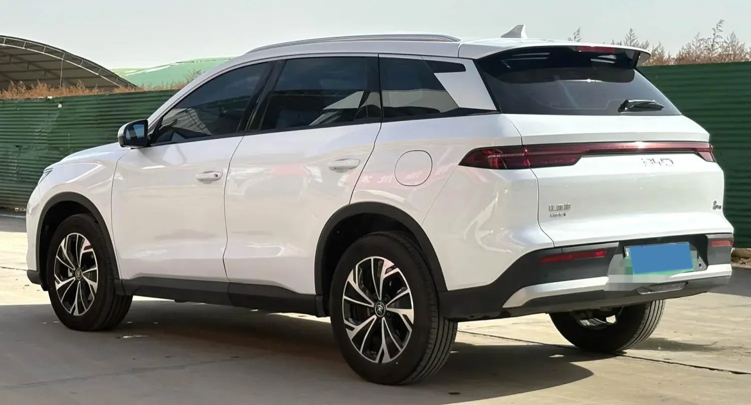 2025 BYD SONG thumbnail 3