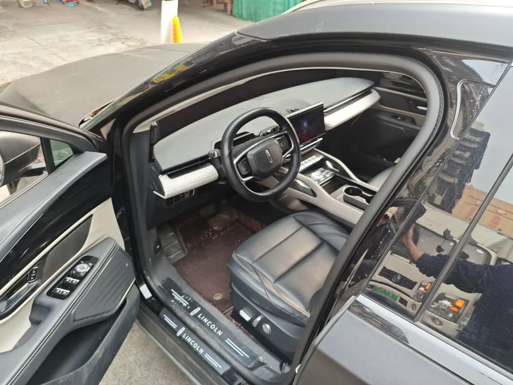 2023 LINCOLN NAUTILUS thumbnail 2