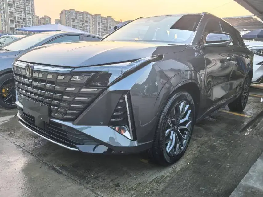 2025 CHANGAN UNI-Z view 1