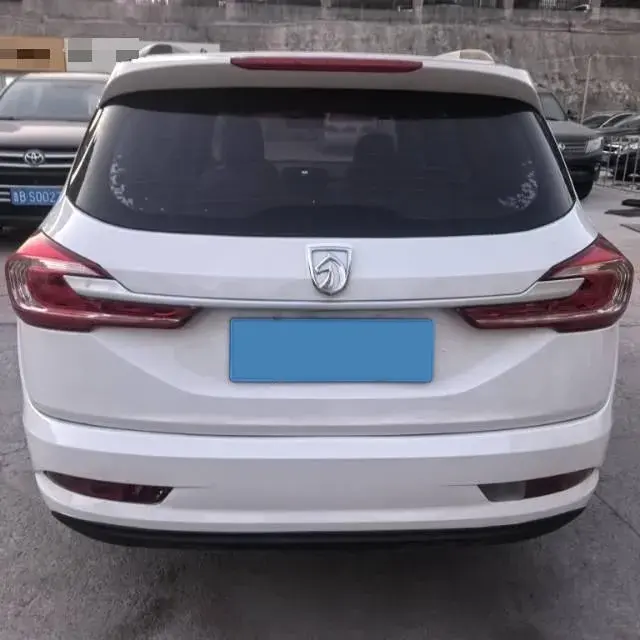 2019 BAOJUN 530 thumbnail 3