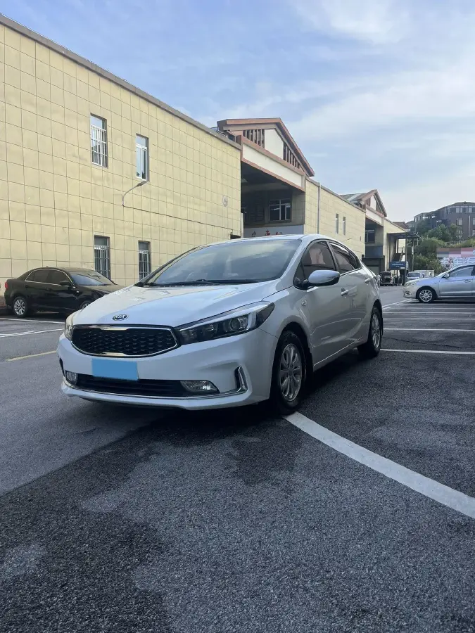 2016 Kia K3 1.6L 128HP L4 6MT