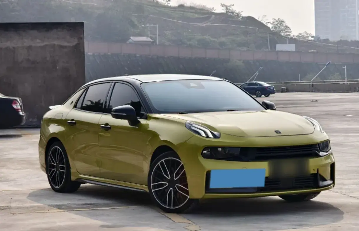 2019 LYNK&CO 03 thumbnail 3