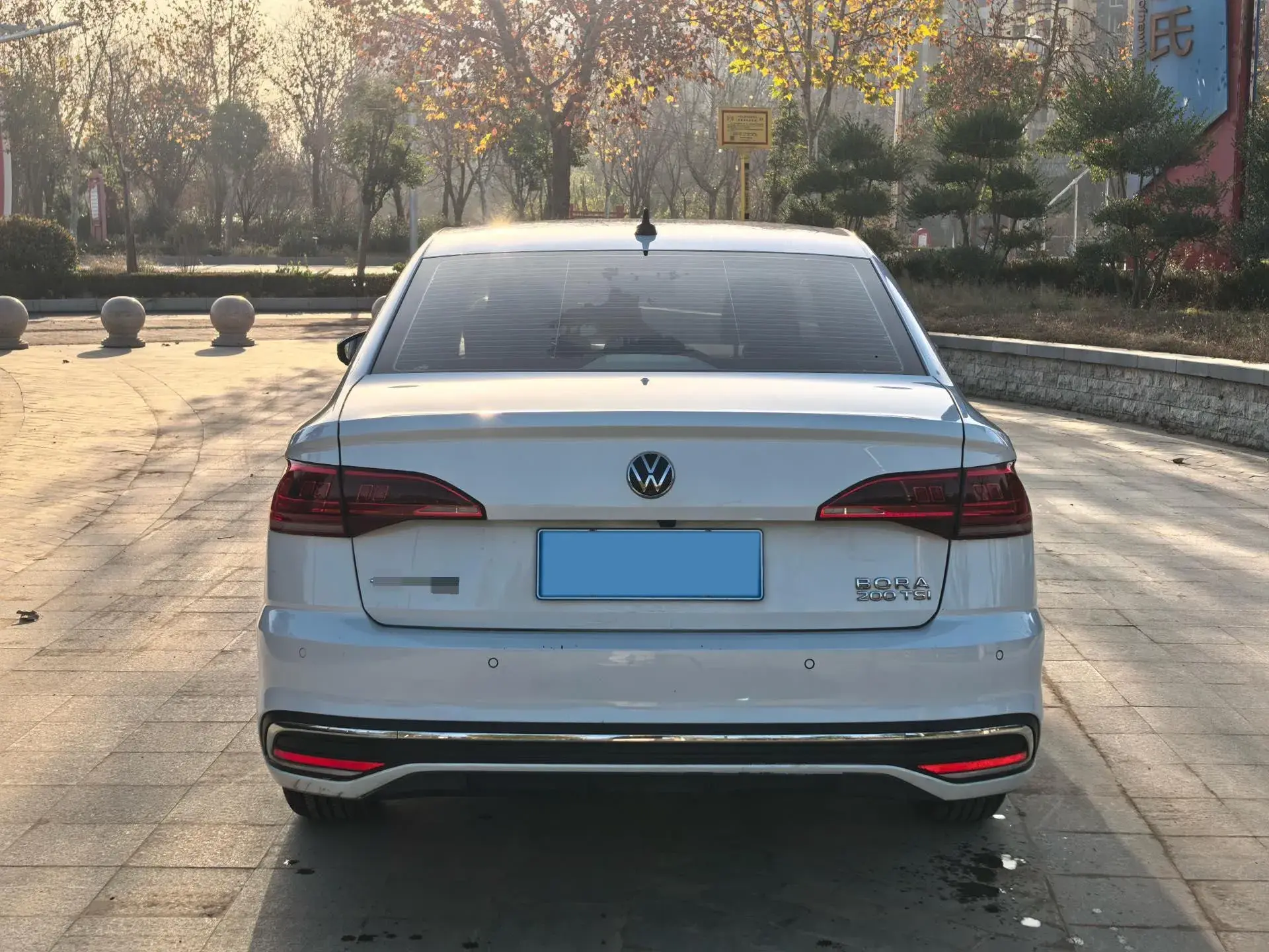 2023 VOLKSWAGEN BORA thumbnail 4