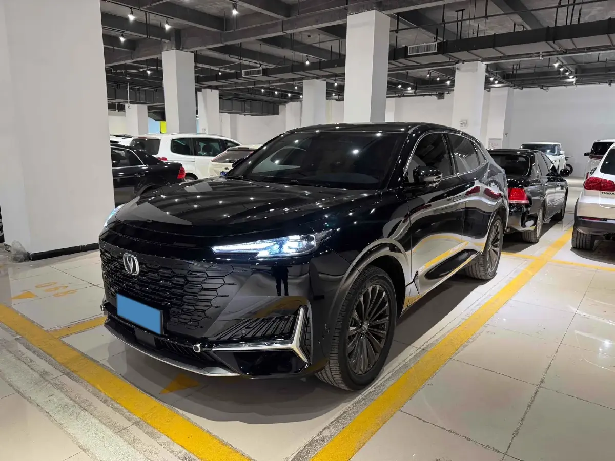 2021 ChangAn UNI-K 2.0T 233HP L4 8AT