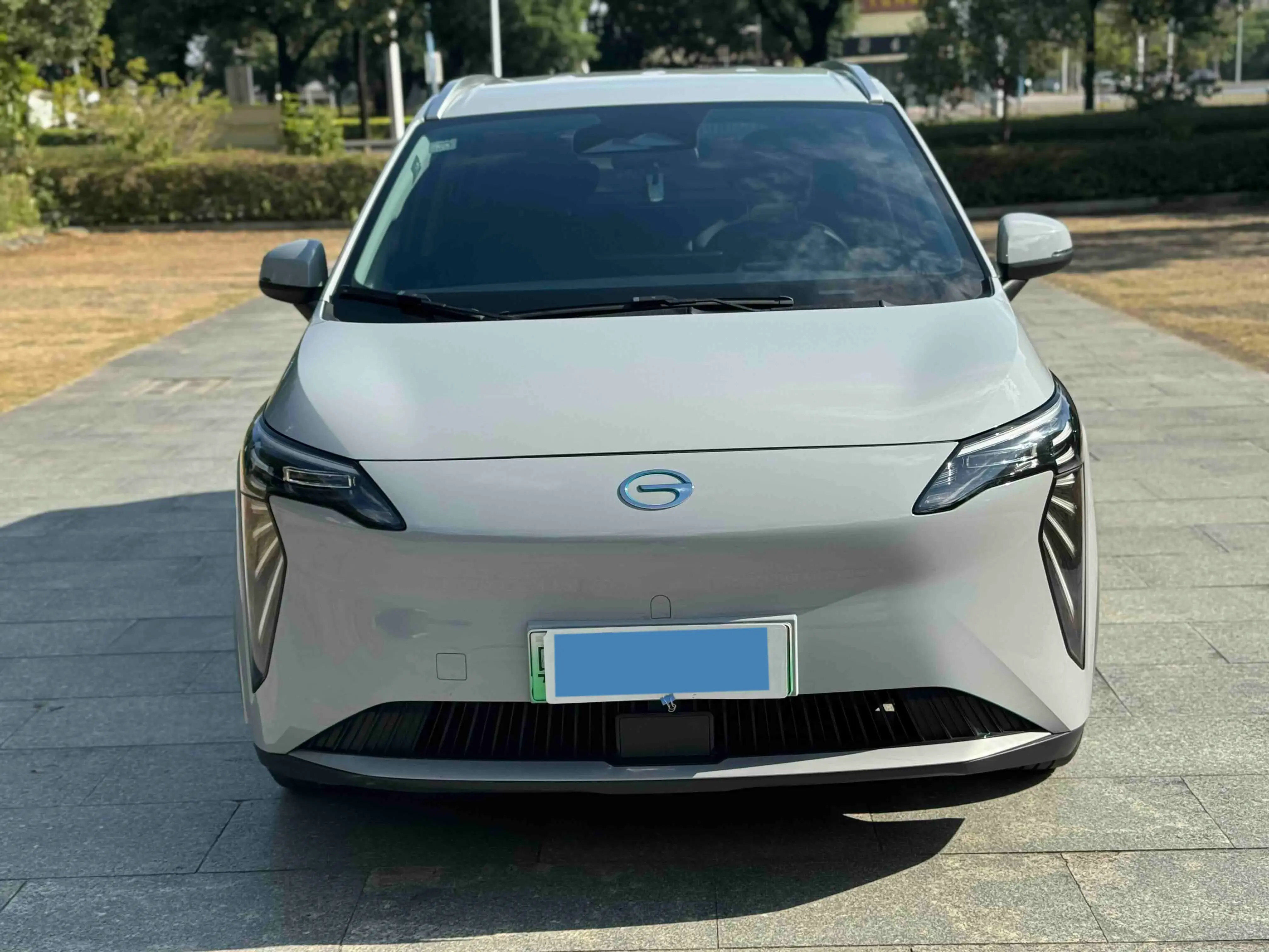 2023 AION Y thumbnail 2