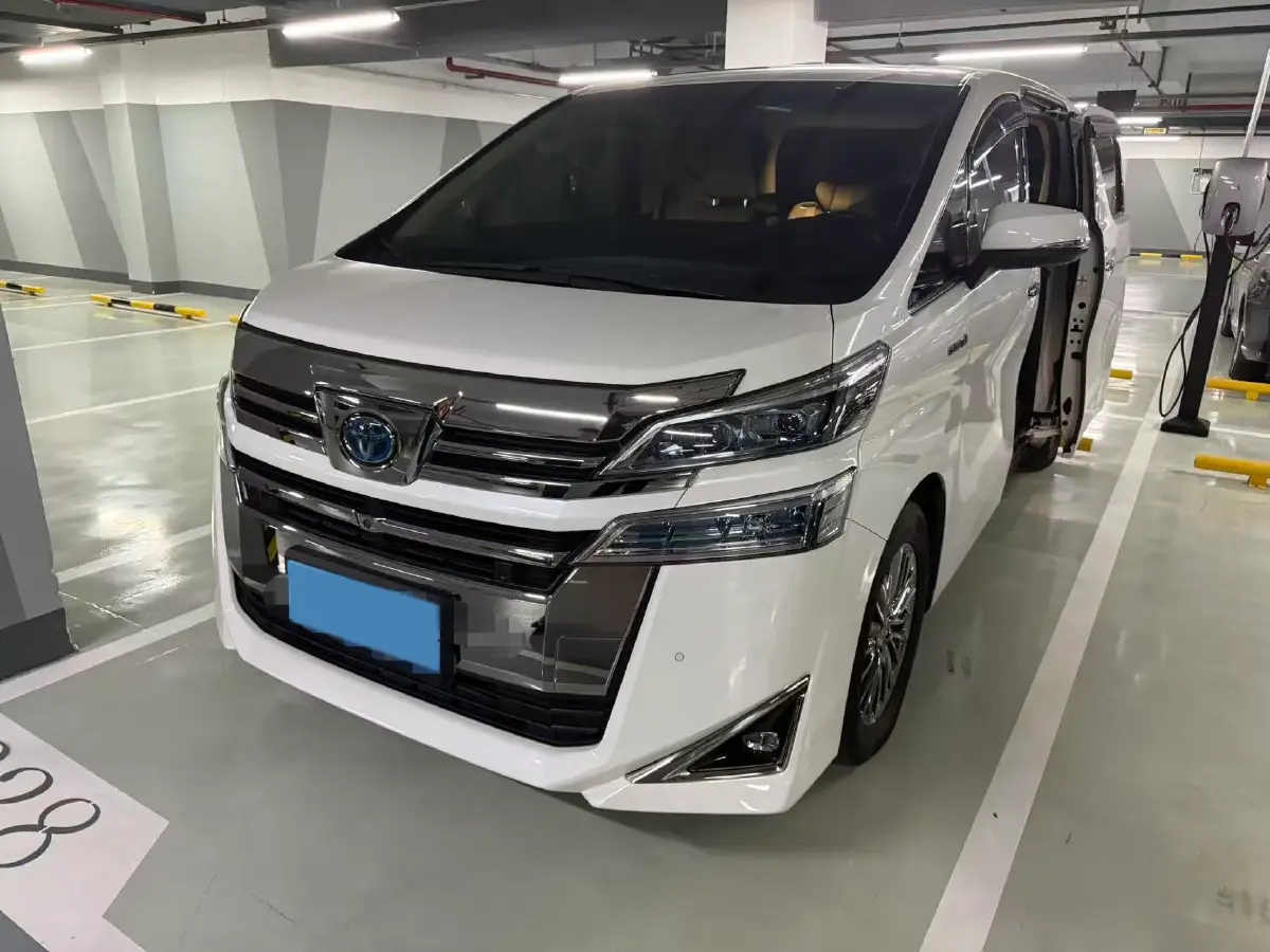 2020 Toyota Vellfire 2.5L 117HP L4 E-CVT Hybrid