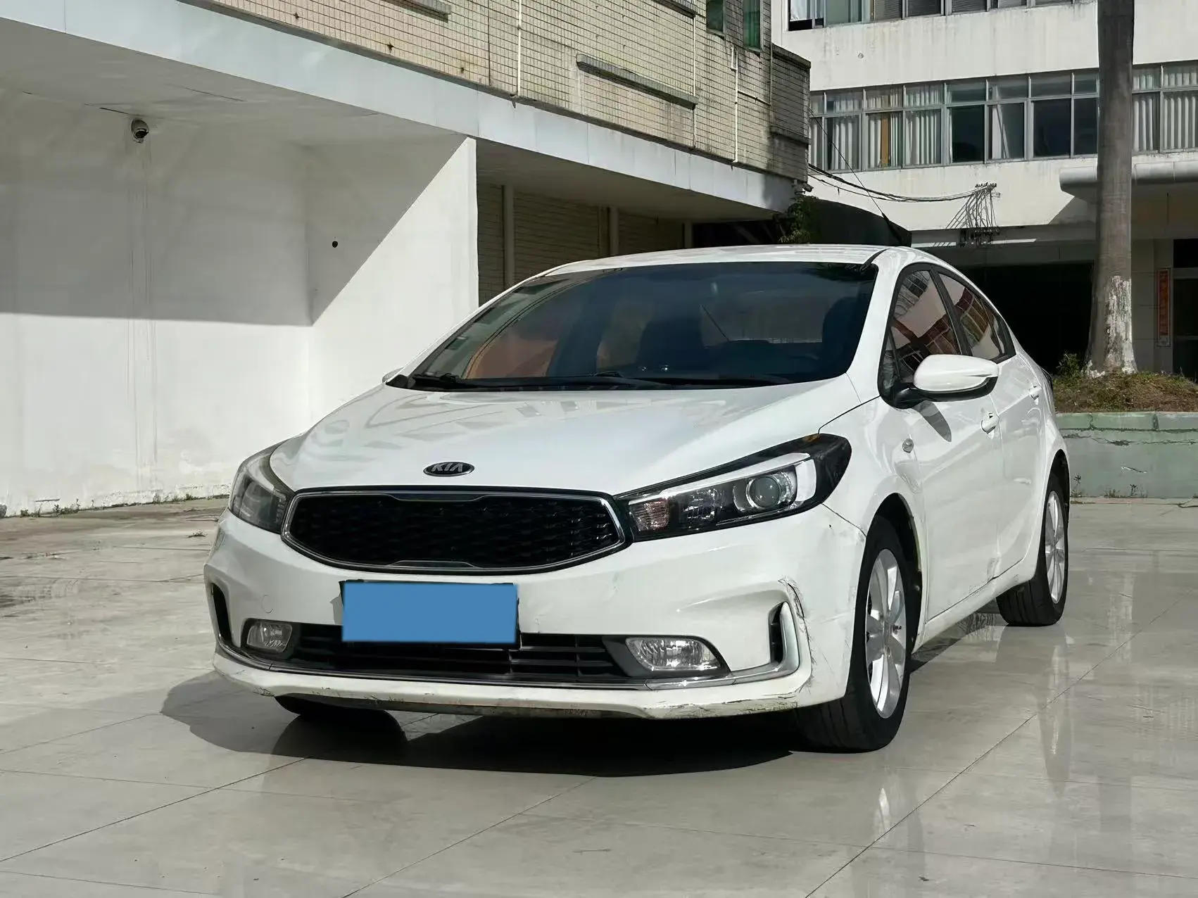 2017 KIA K3 view 1