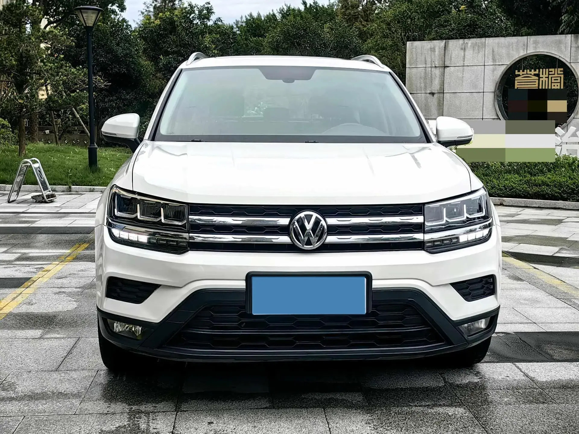 2021 VOLKSWAGEN THARU thumbnail 2