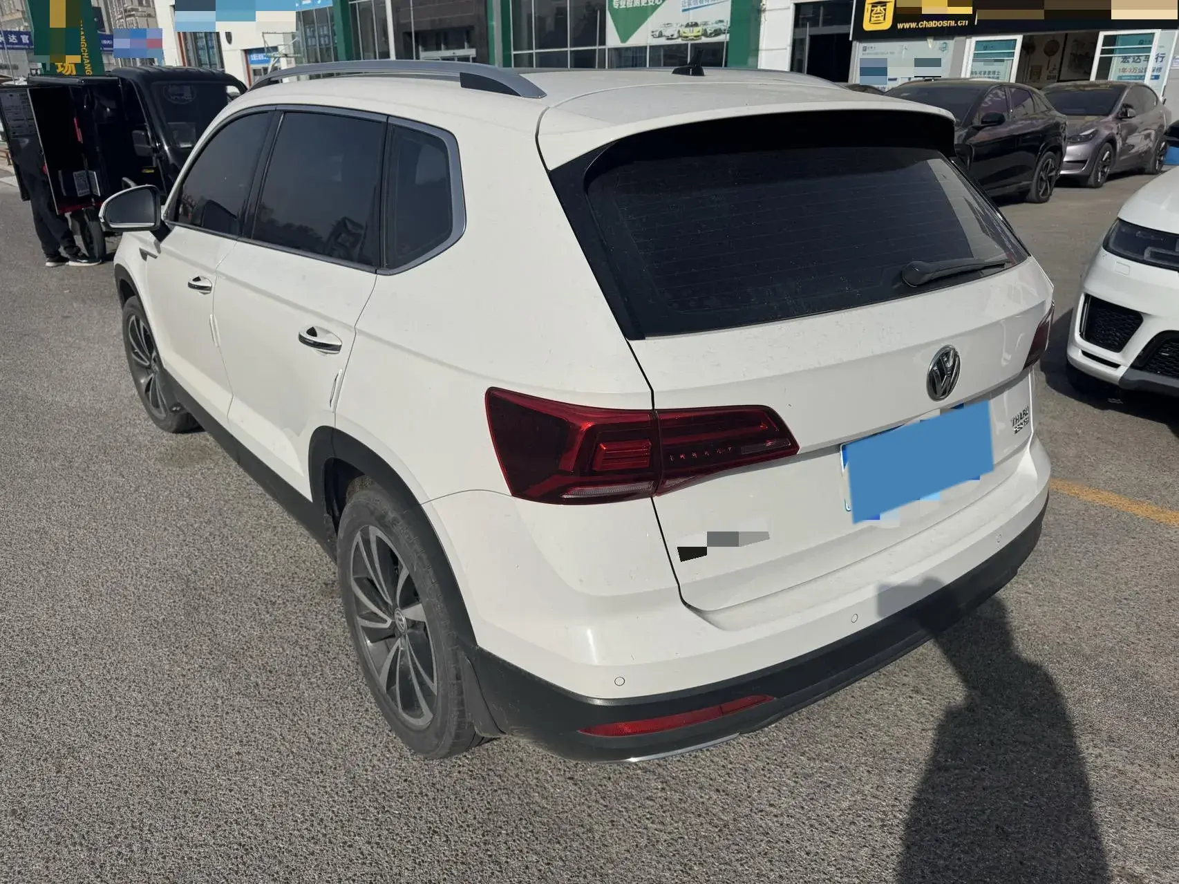 2019 VOLKSWAGEN THARU thumbnail 2