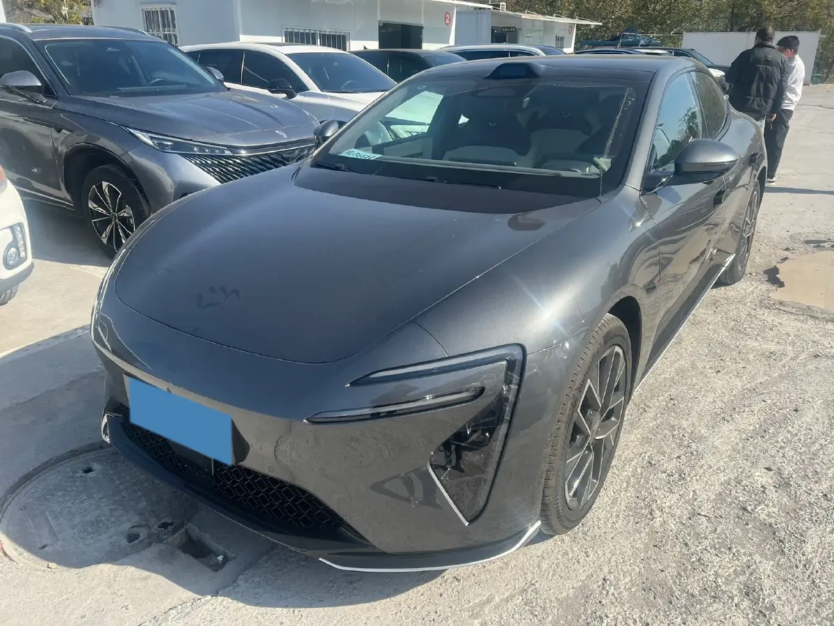 2025 Avatr 06 REEV 156HP REEV