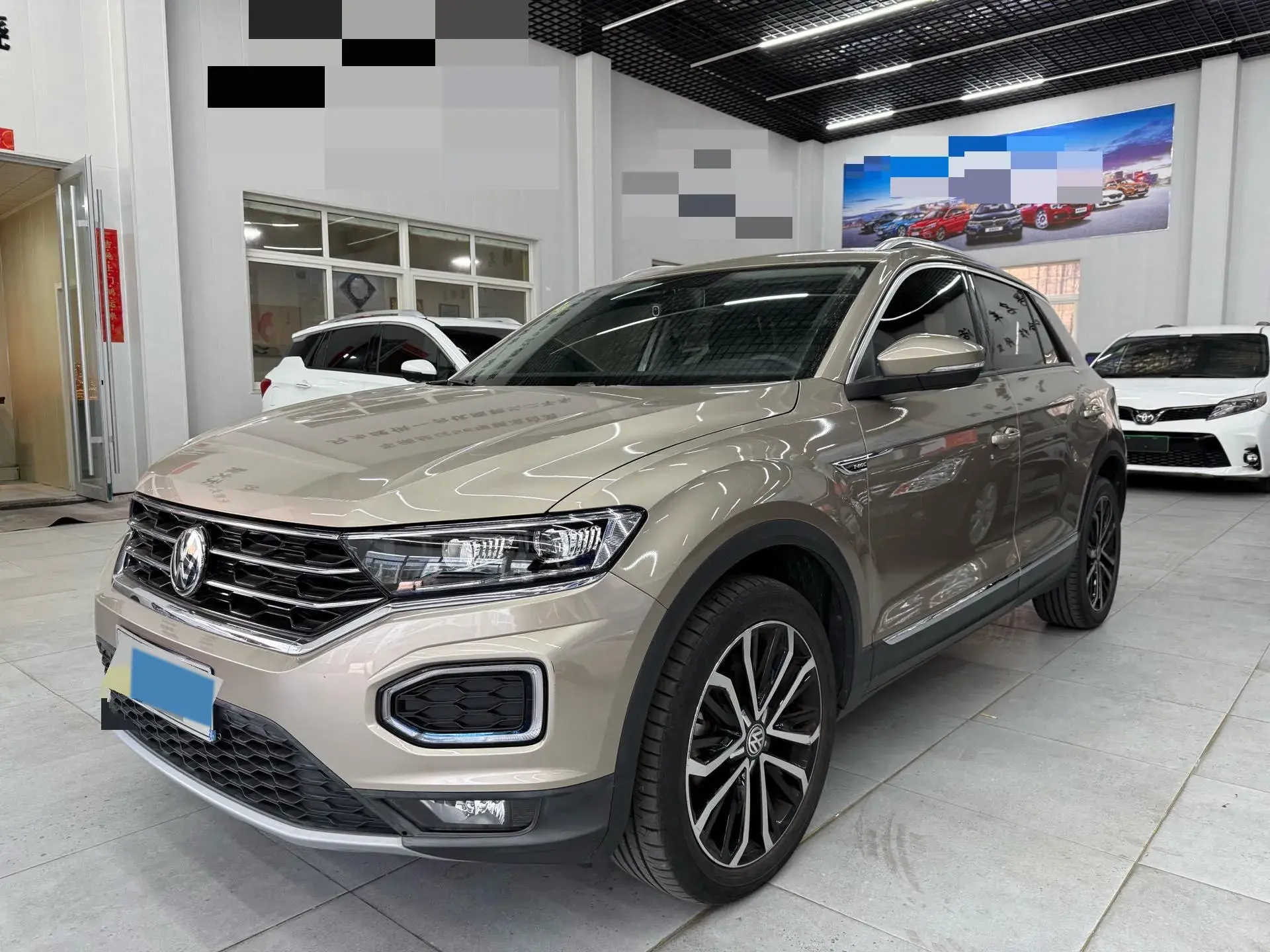2018 VOLKSWAGEN T-ROC view 1