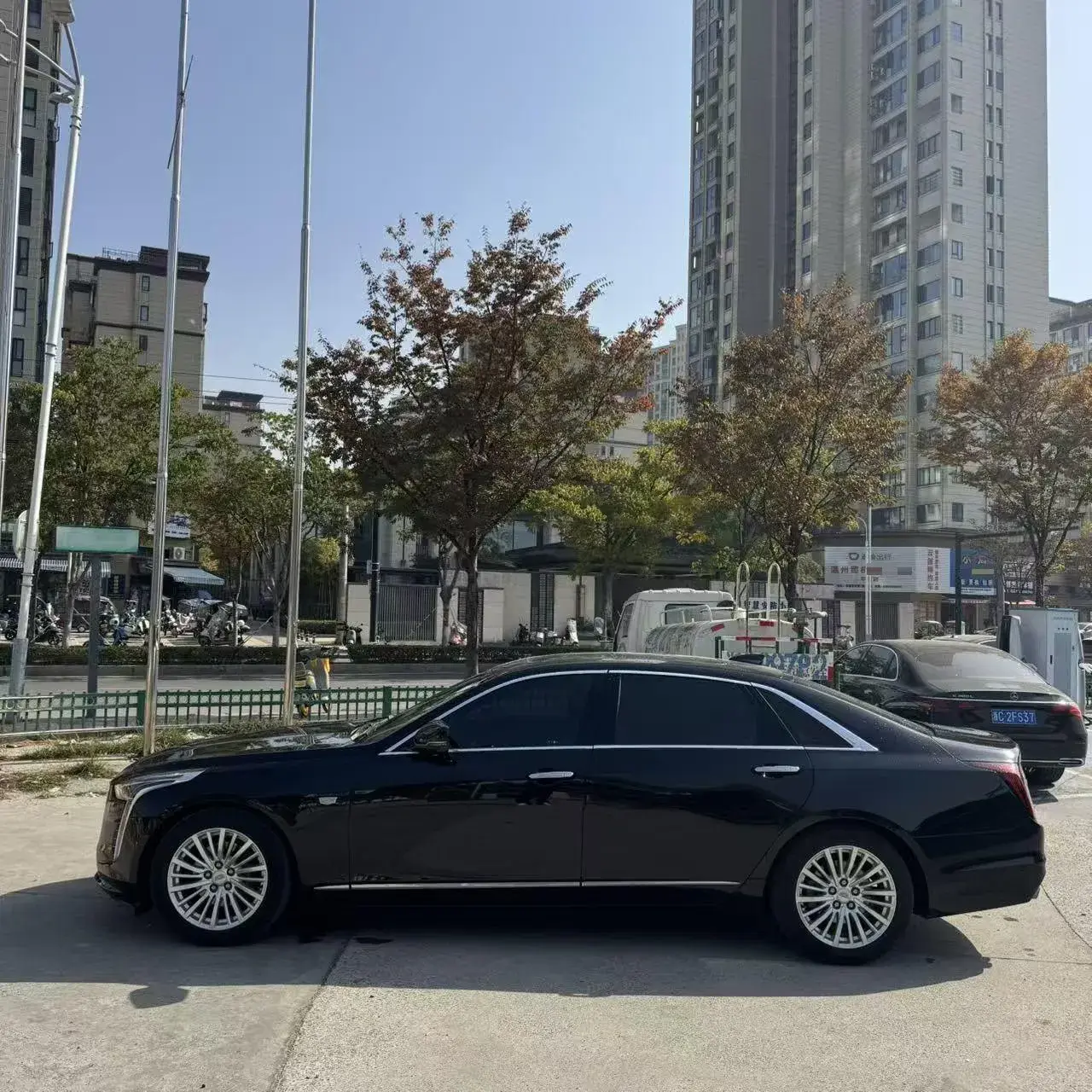 2021 CADILLAC CT6 thumbnail 2