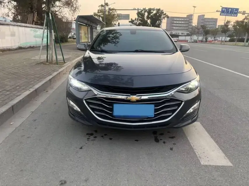 2020 CHEVROLET MALIBU thumbnail 3