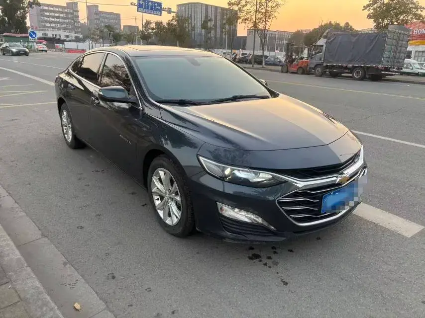 2020 CHEVROLET MALIBU thumbnail 2