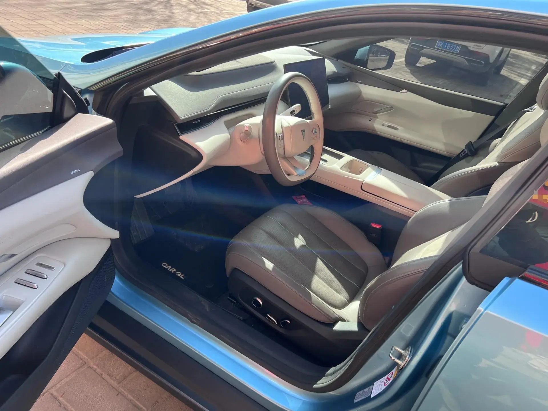 2024 DEEPAL L07 thumbnail 2