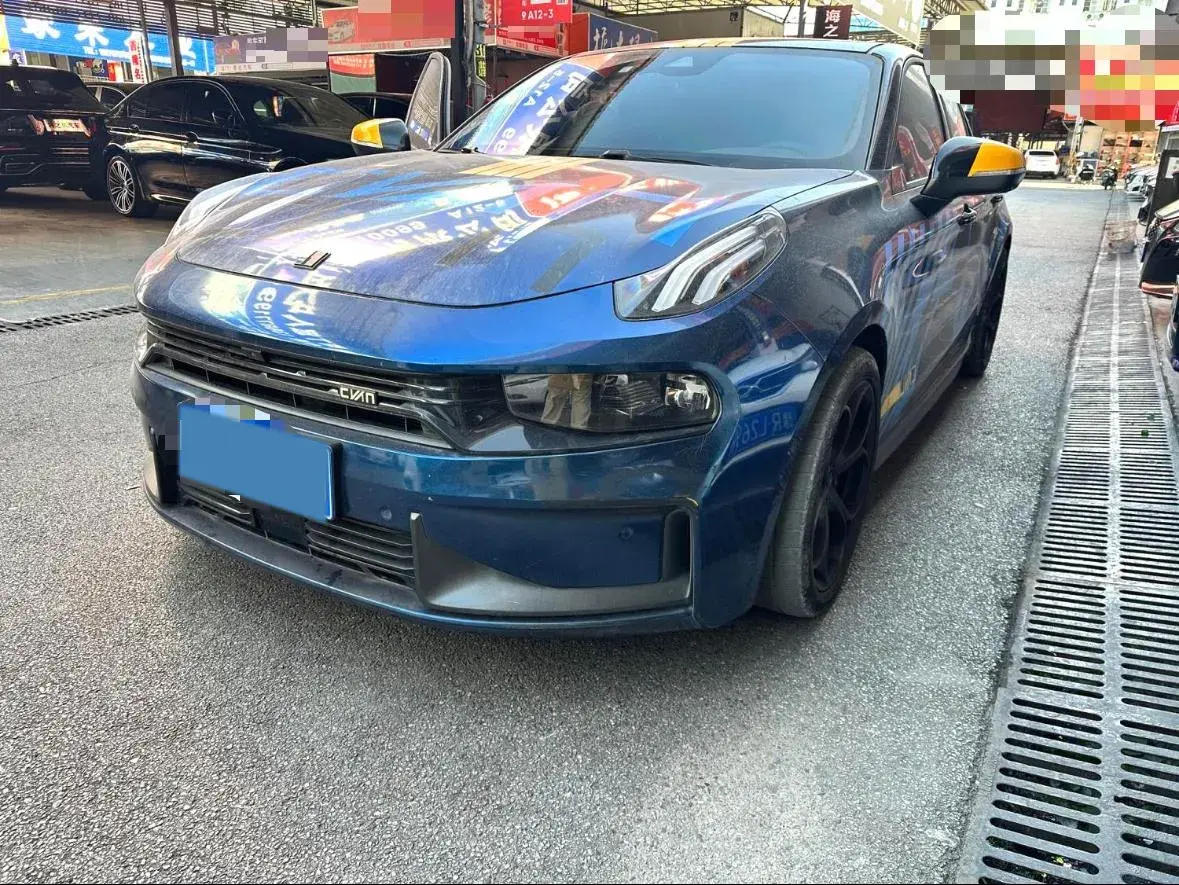 2020 LYNK&CO 03 view 1