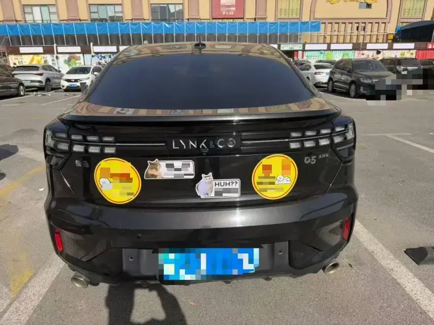 2022 LYNK&CO 05 thumbnail 3