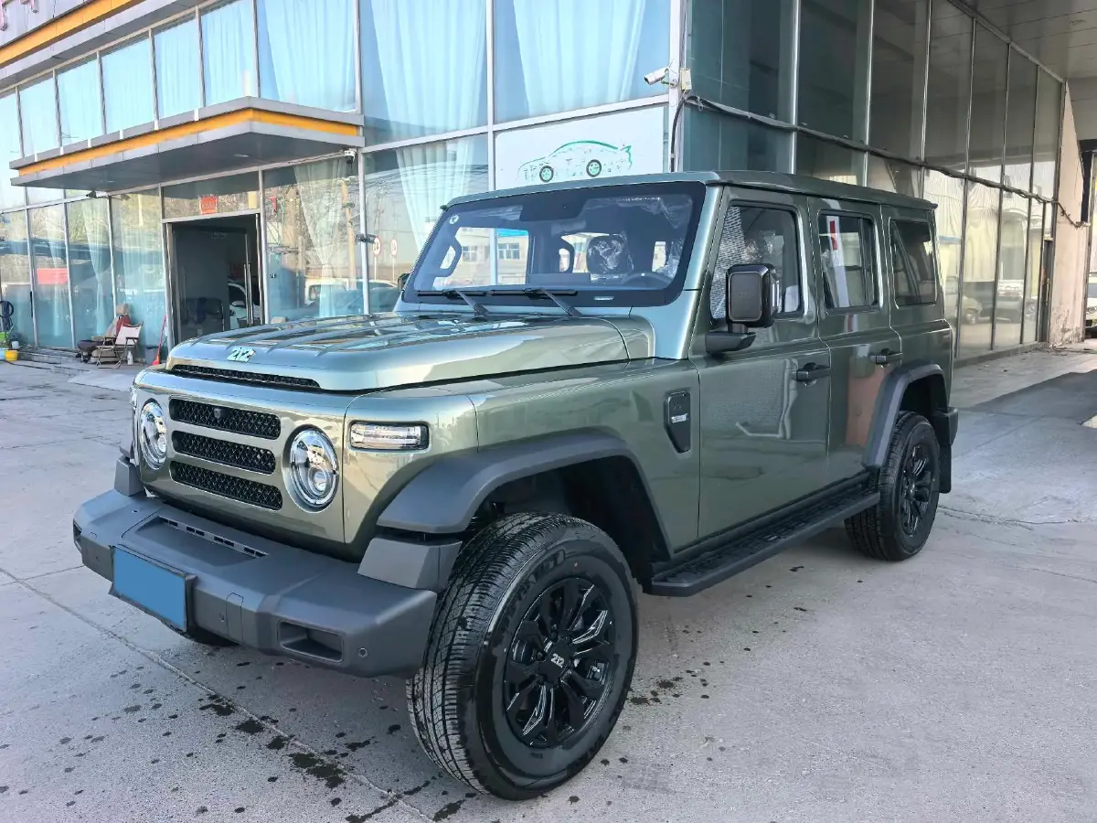 2024 212 212 T01 2.0T 252HP L4 8AT