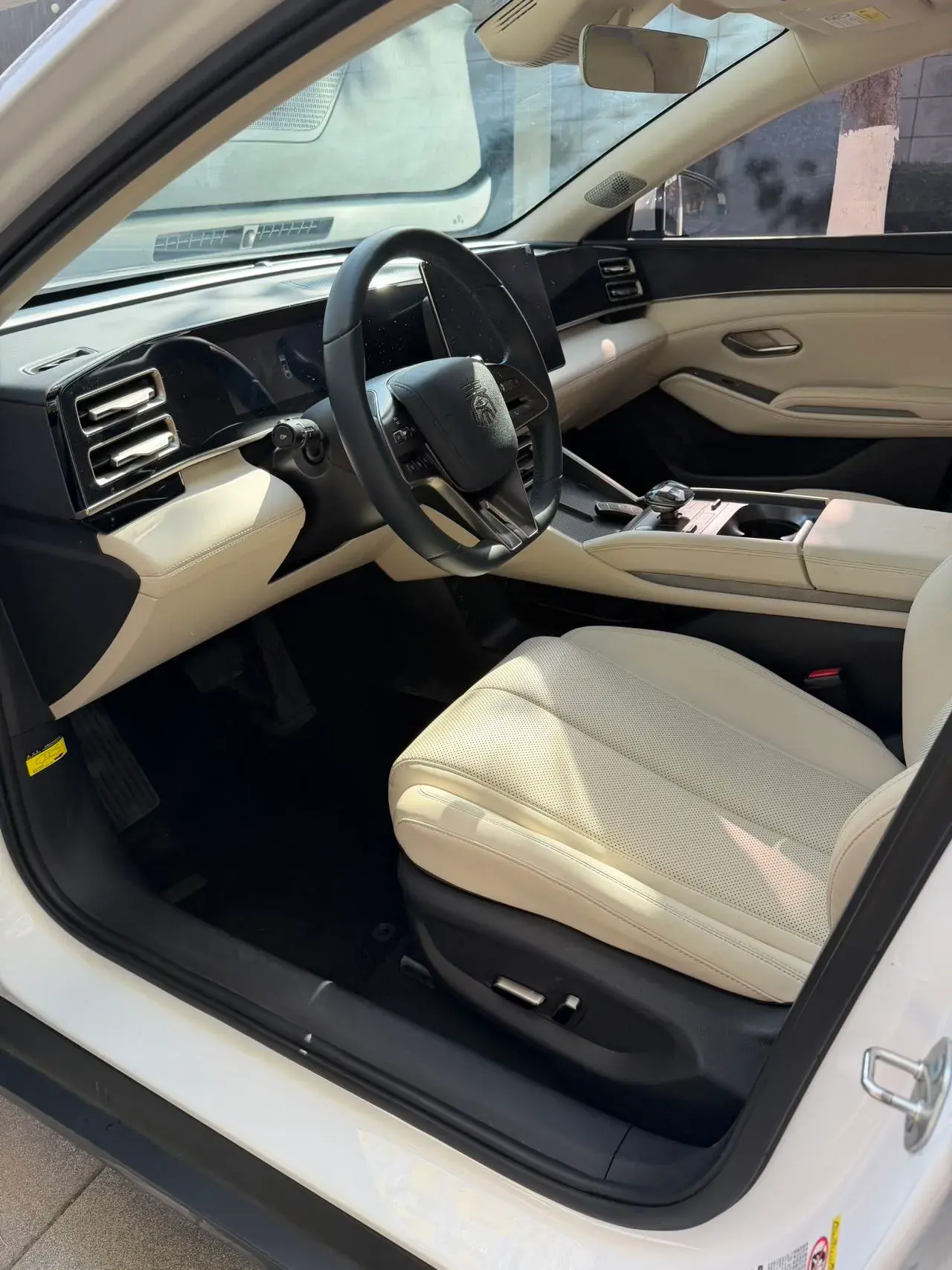 2024 BYD QINL thumbnail 4