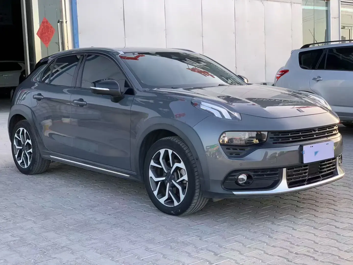 2018 LYNK&CO 02 thumbnail 2