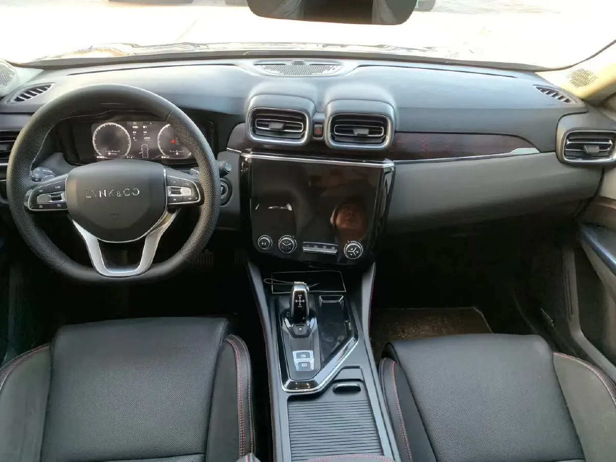 2018 LYNK&CO 02 1.5T 180HP L3 7DCT,autocango,china used car exporter,china ev exporter,chinese used car exporter,chinese used ev exporter