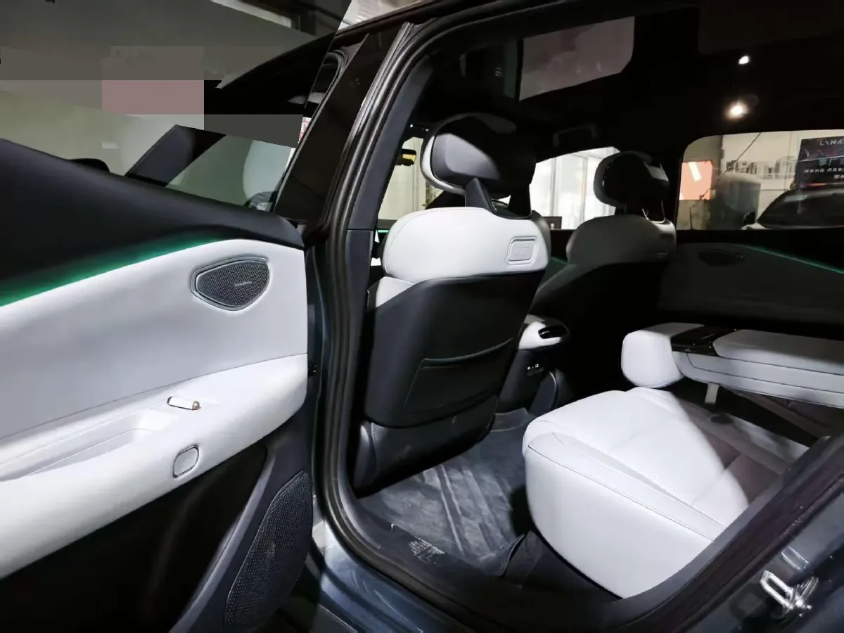 2025 LYNK&CO Z10 BEV 95KWH,autocango,china used car exporter,china ev exporter,chinese used car exporter,chinese used ev exporter