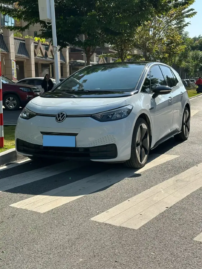 2024 Volkswagen ID.3 BEV 52.8KWH