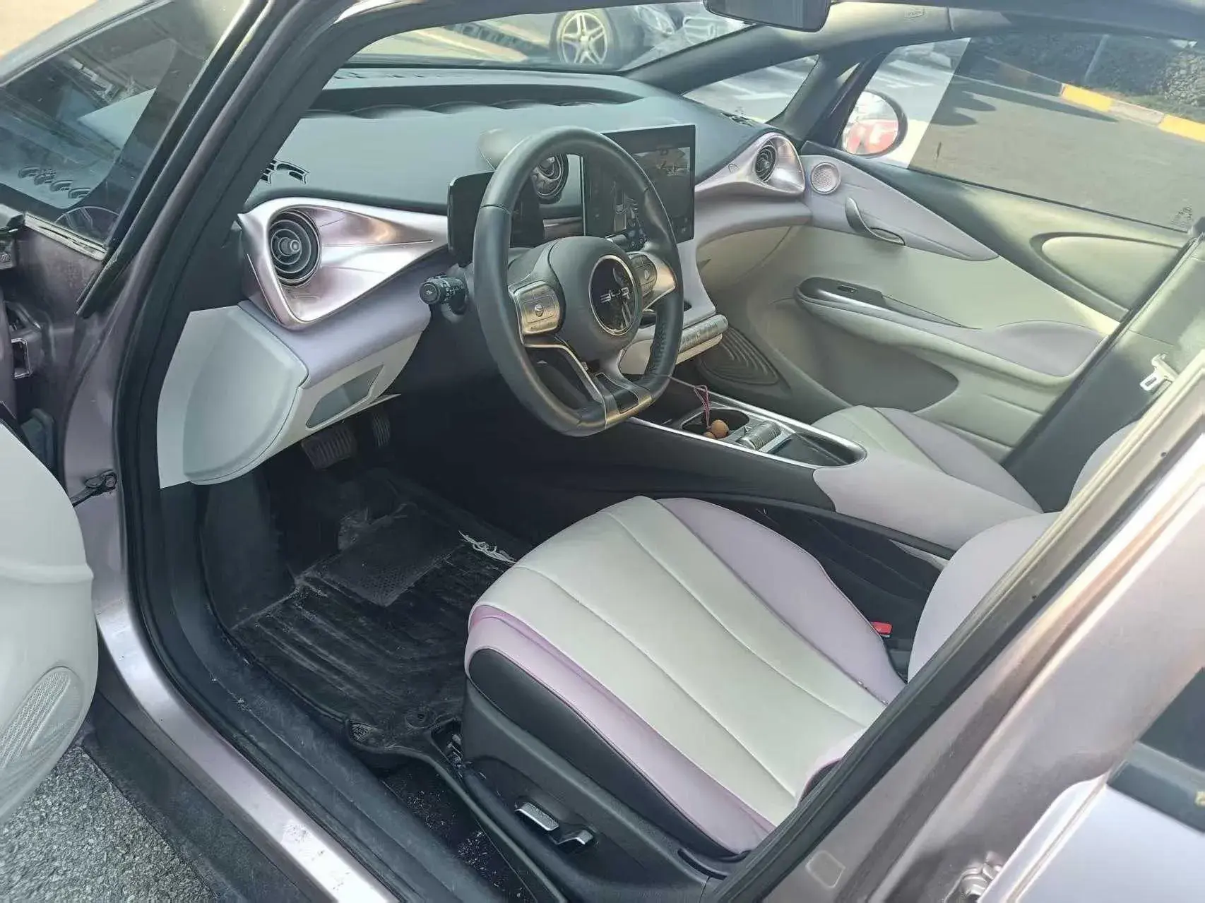 2021 BYD DOLPHIN thumbnail 4