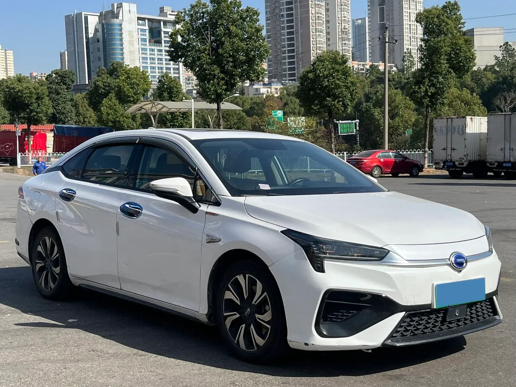 2020 AION S thumbnail 3