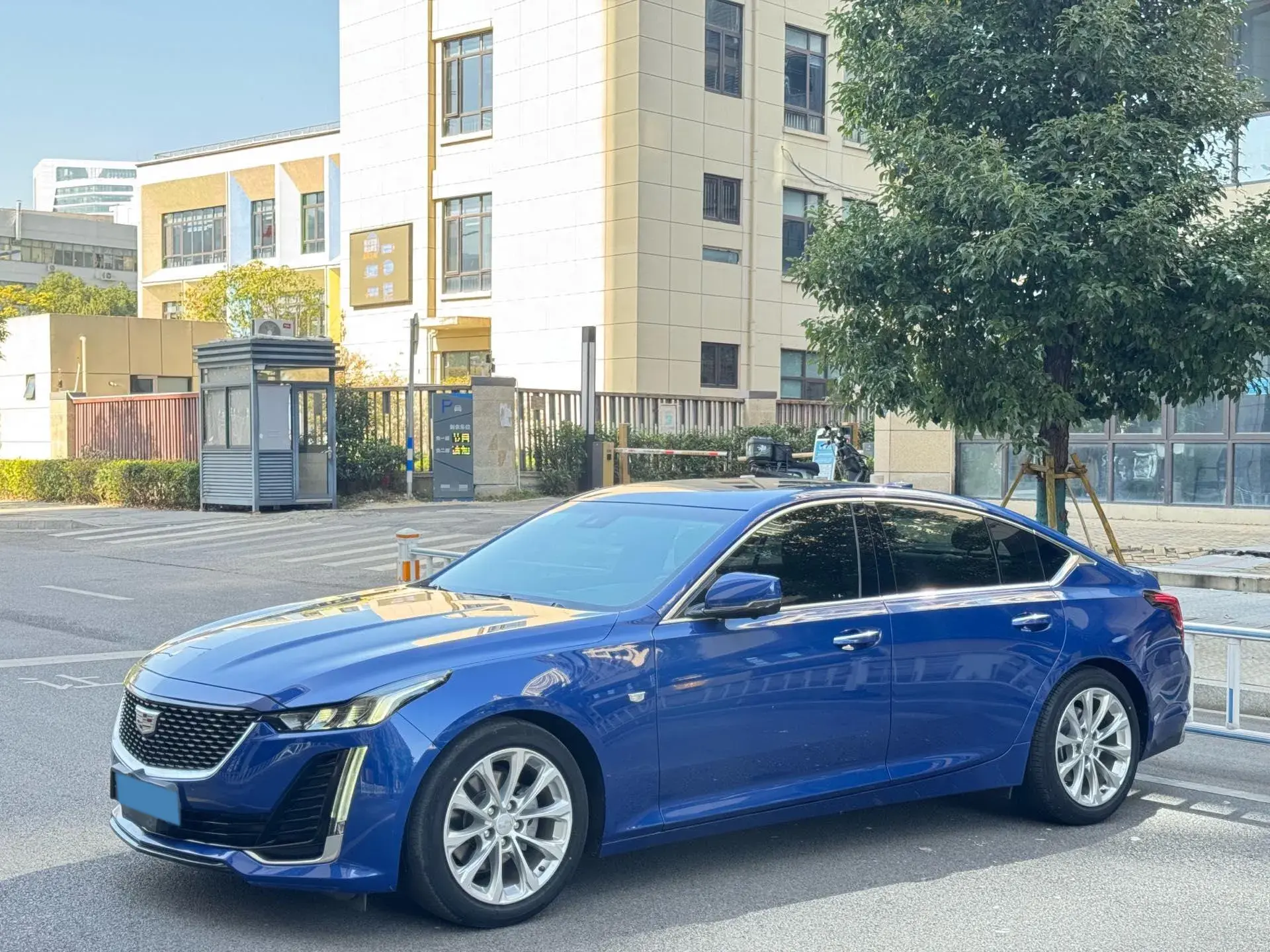 2020 CADILLAC CT5 view 1