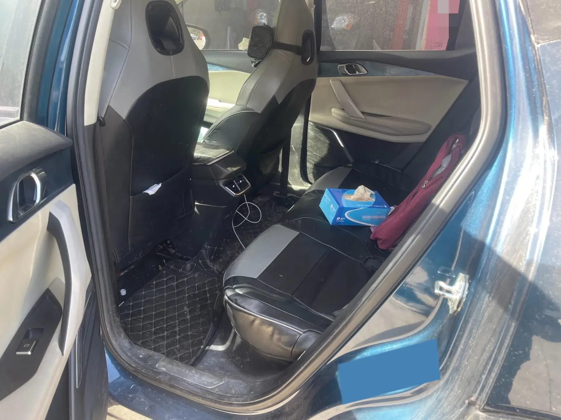 2019 GEELY COOLRAY thumbnail 3