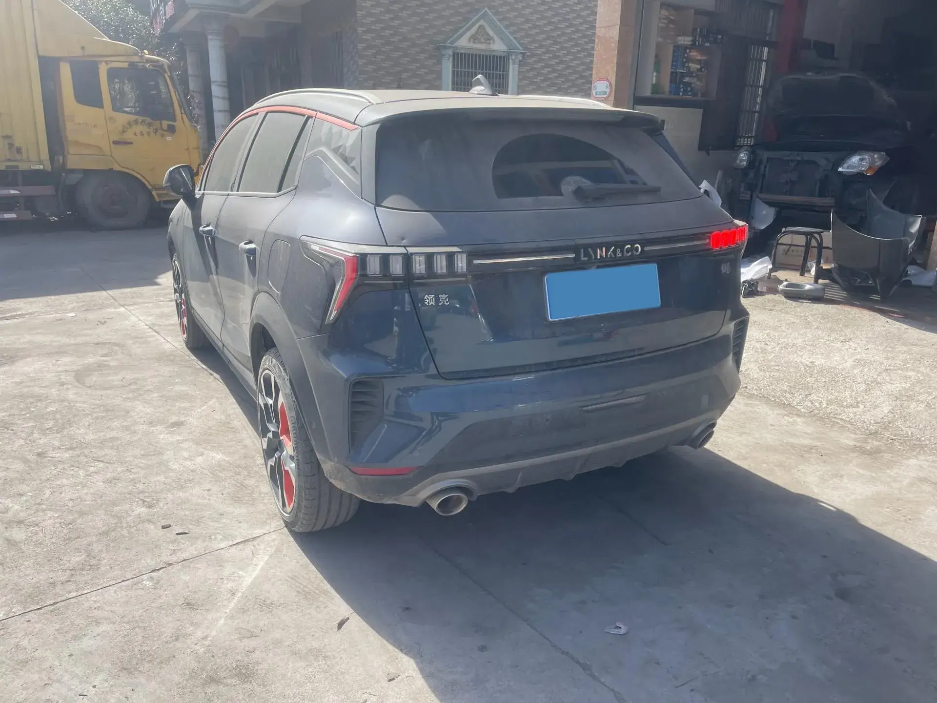 2019 GEELY COOLRAY thumbnail 4