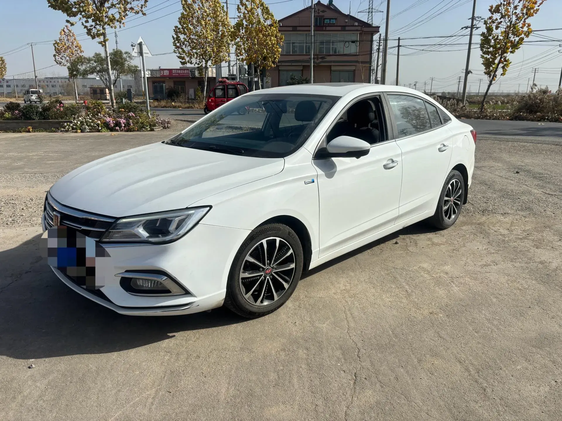 2019 ROEWE I5 view 1