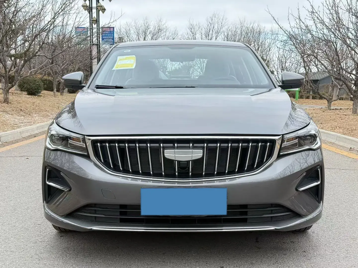 2023 GEELY EMGRAND thumbnail 2