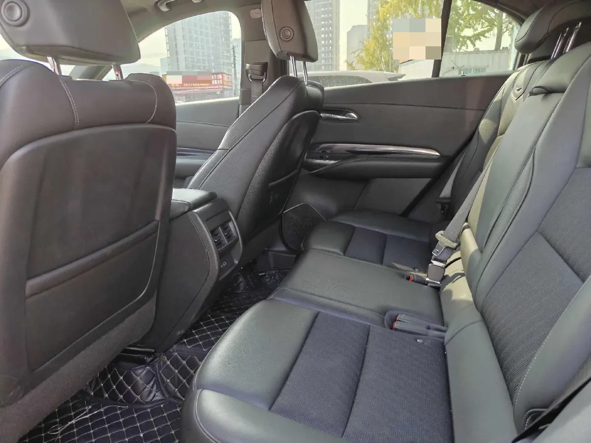 2020 Cadillac XT4 2.0T 237HP L4 9AT,autocango,china used car exporter,china ev exporter,chinese used car exporter,chinese used ev exporter