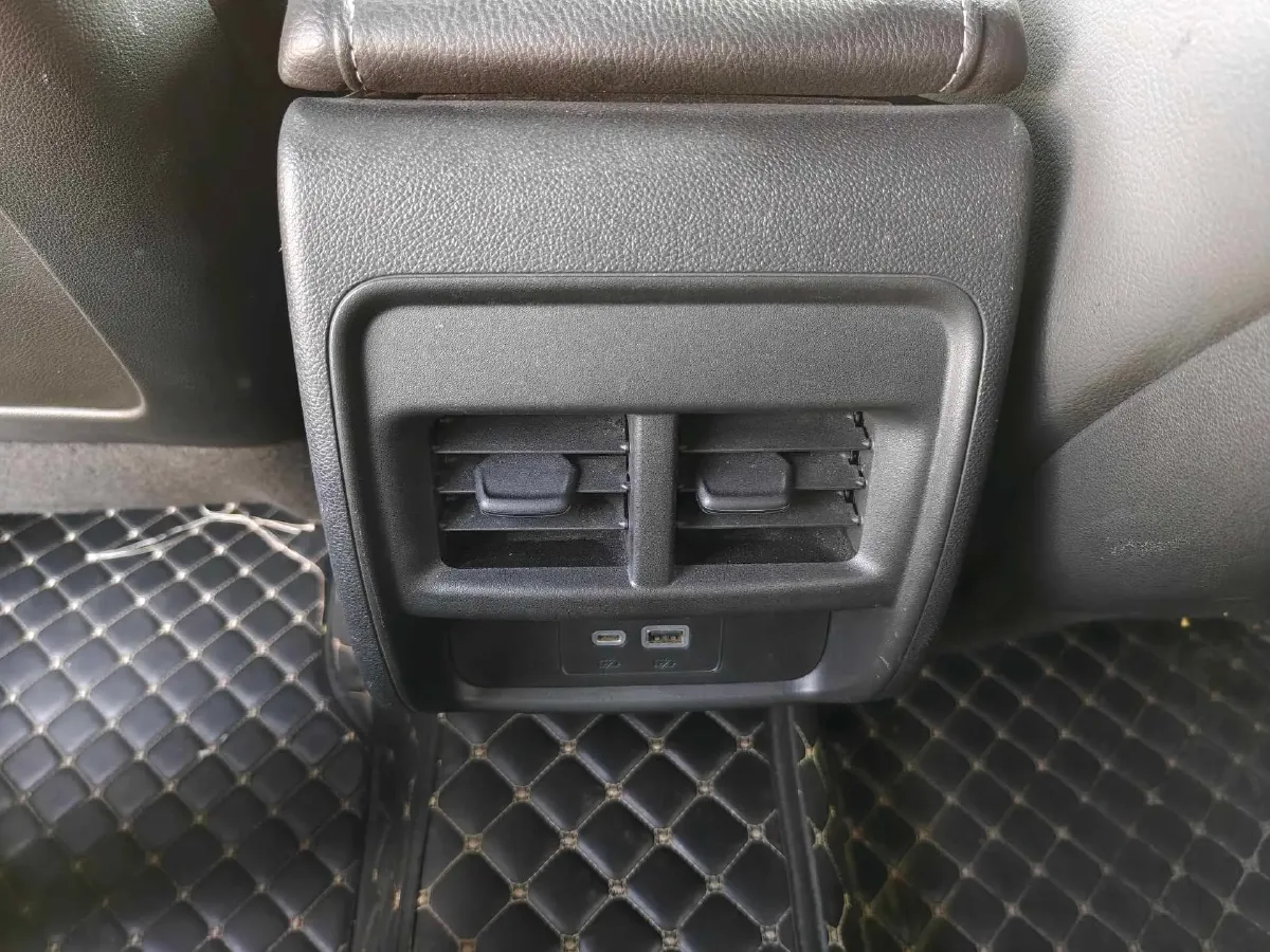 2020 Cadillac XT4 2.0T 237HP L4 9AT,autocango,china used car exporter,china ev exporter,chinese used car exporter,chinese used ev exporter