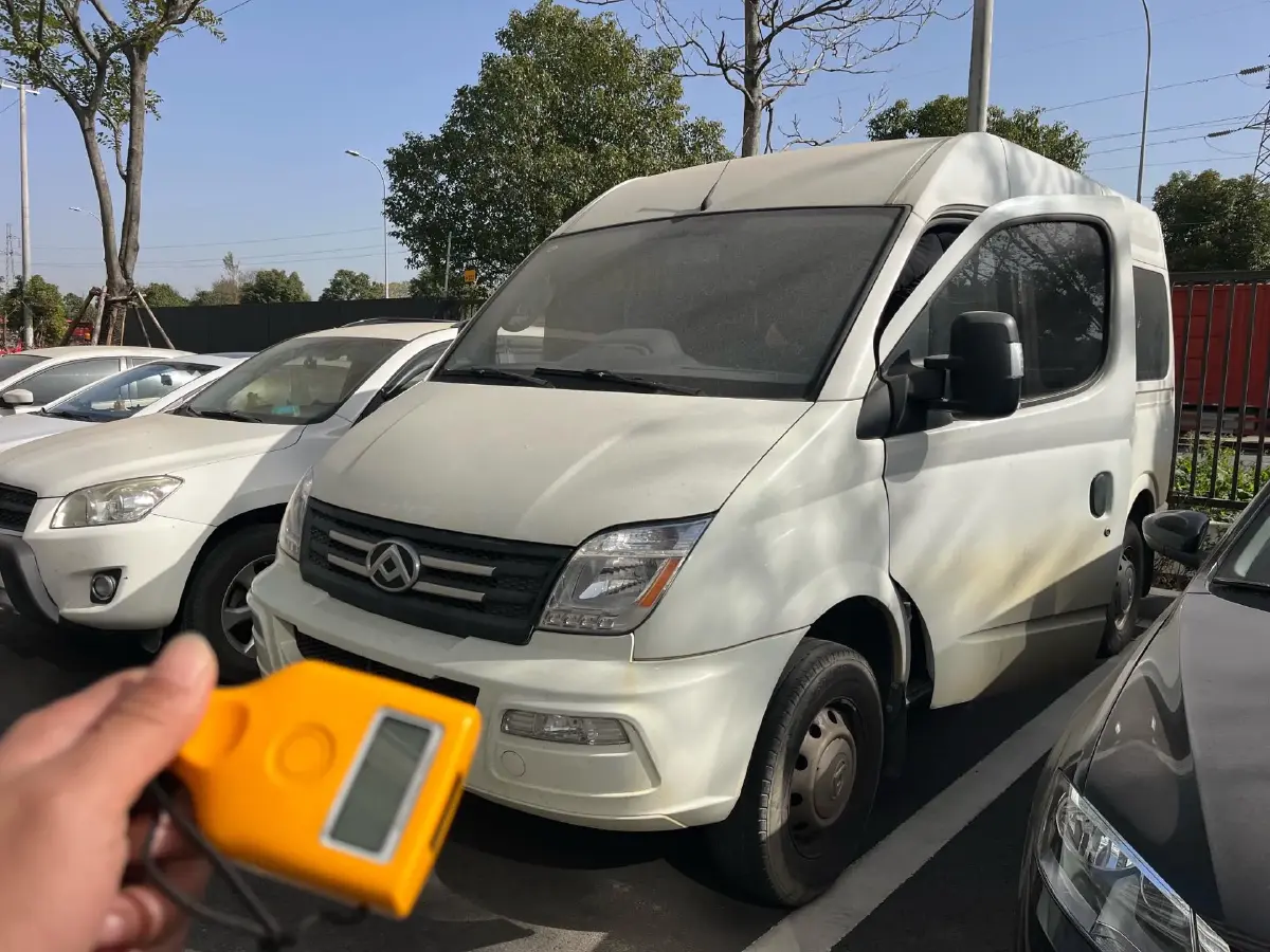 2021 MAXUS XinTu V80 2.0T 139HP L4 6MT