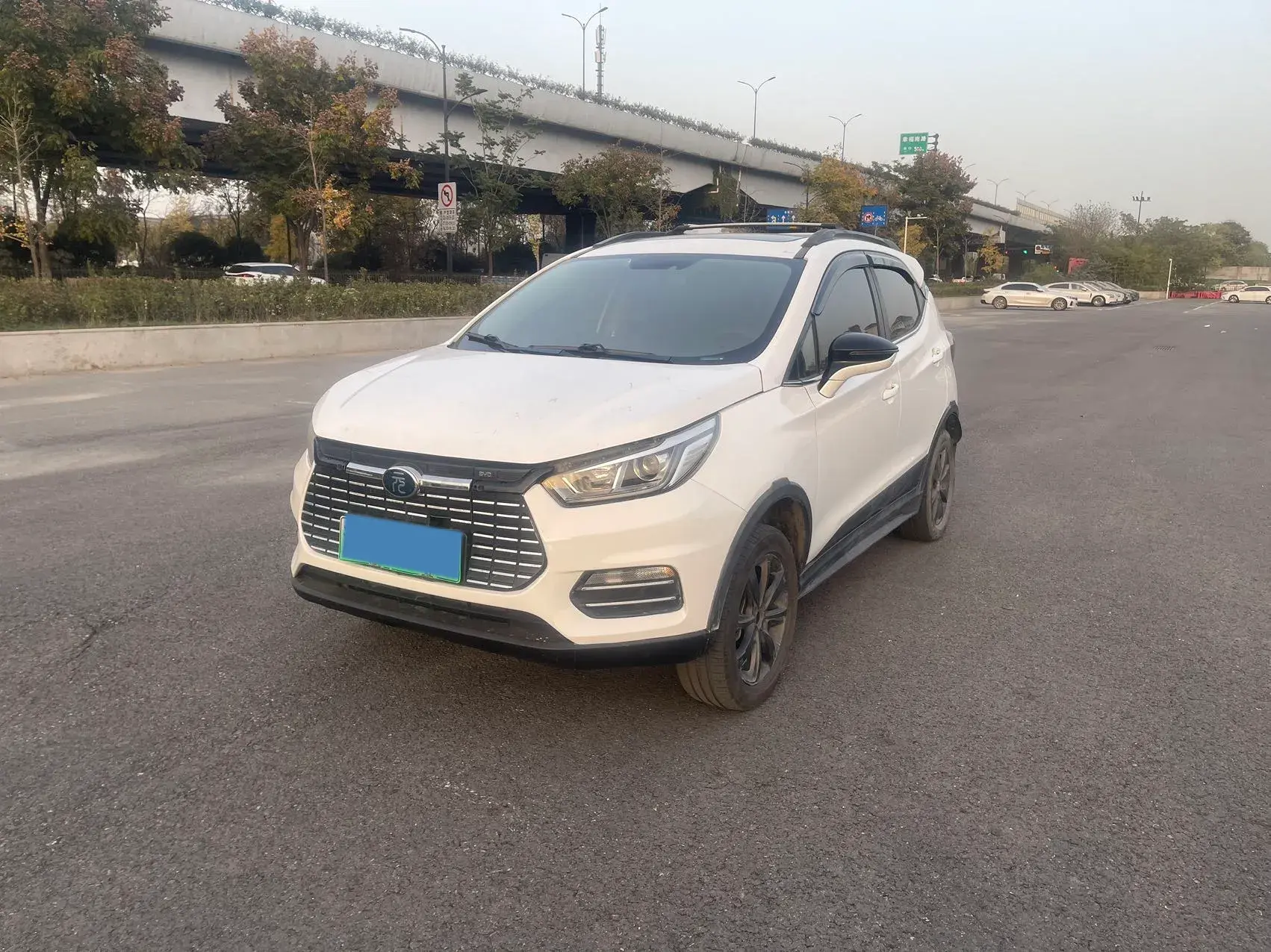 2018 BYD YUAN view 1