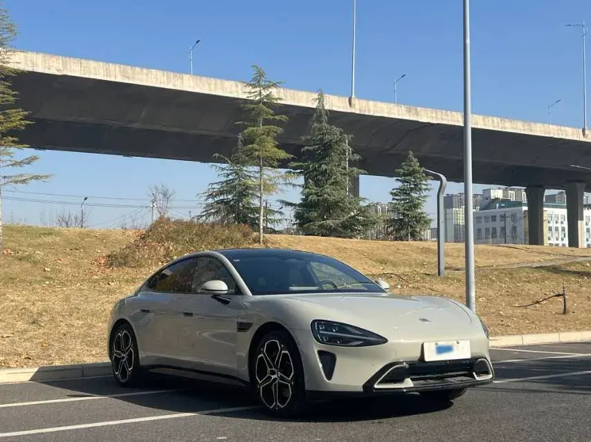 2024 MI SU7 thumbnail 3