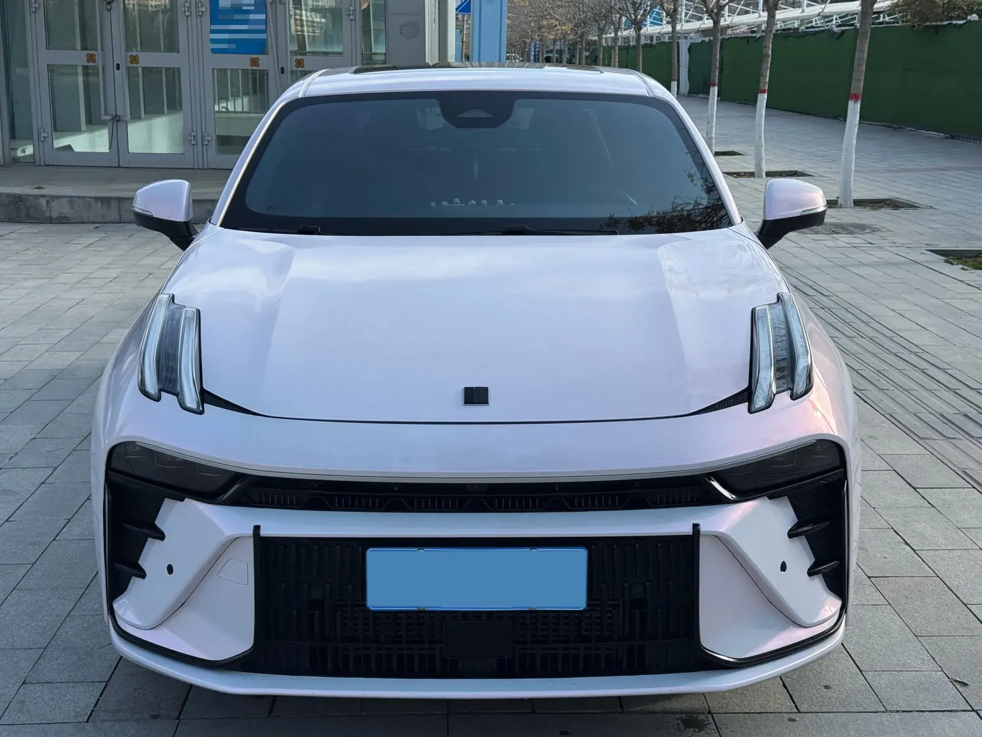 2023 LYNK&CO 03 thumbnail 2