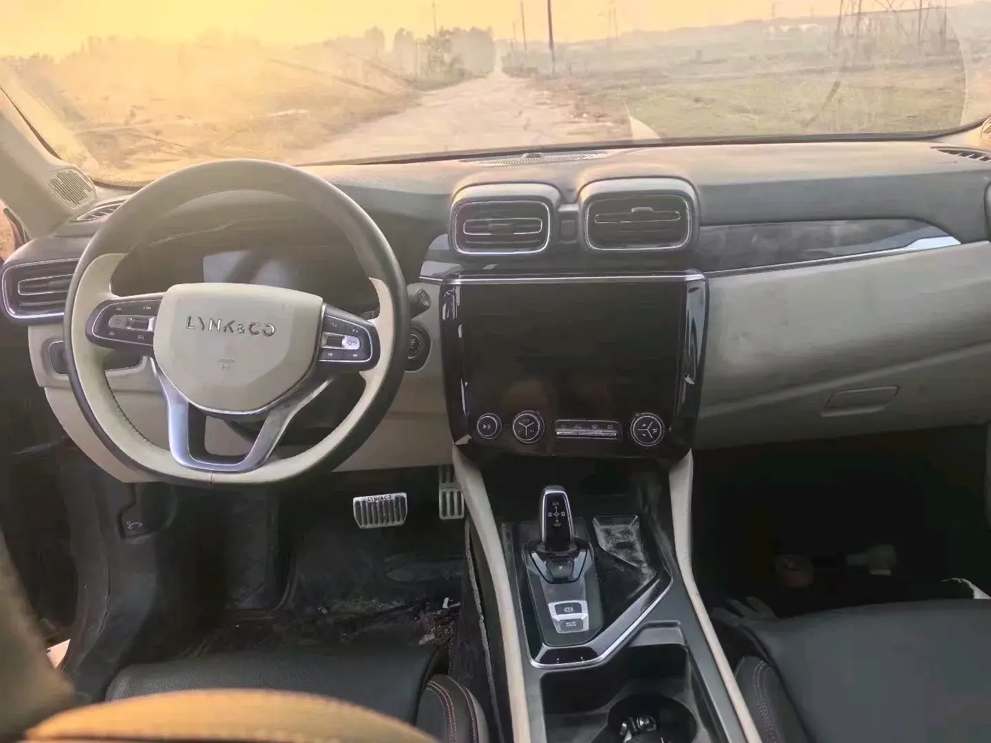 2018 LYNK&CO 02 thumbnail 4