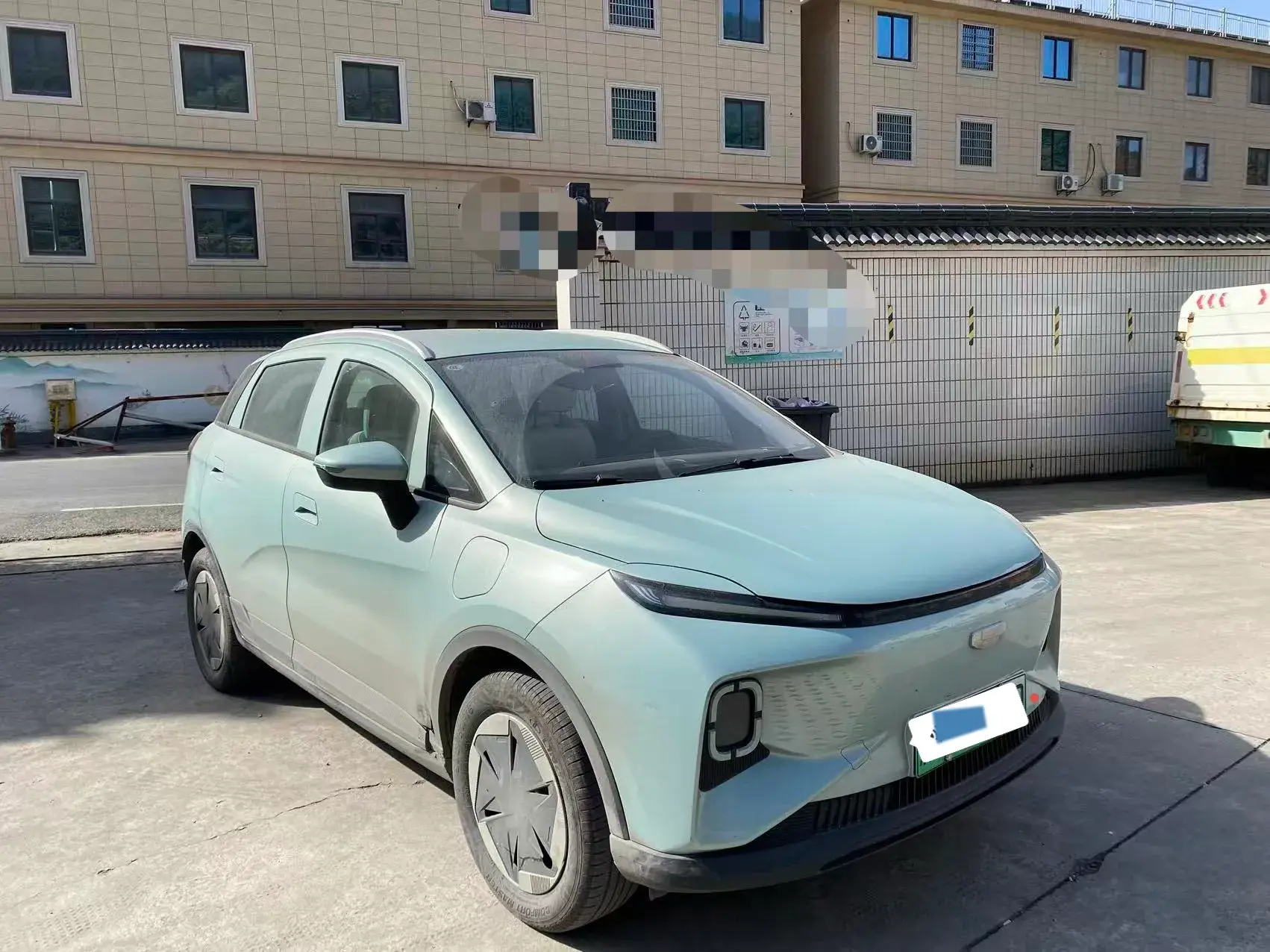 2024 GEOMETRY E thumbnail 3