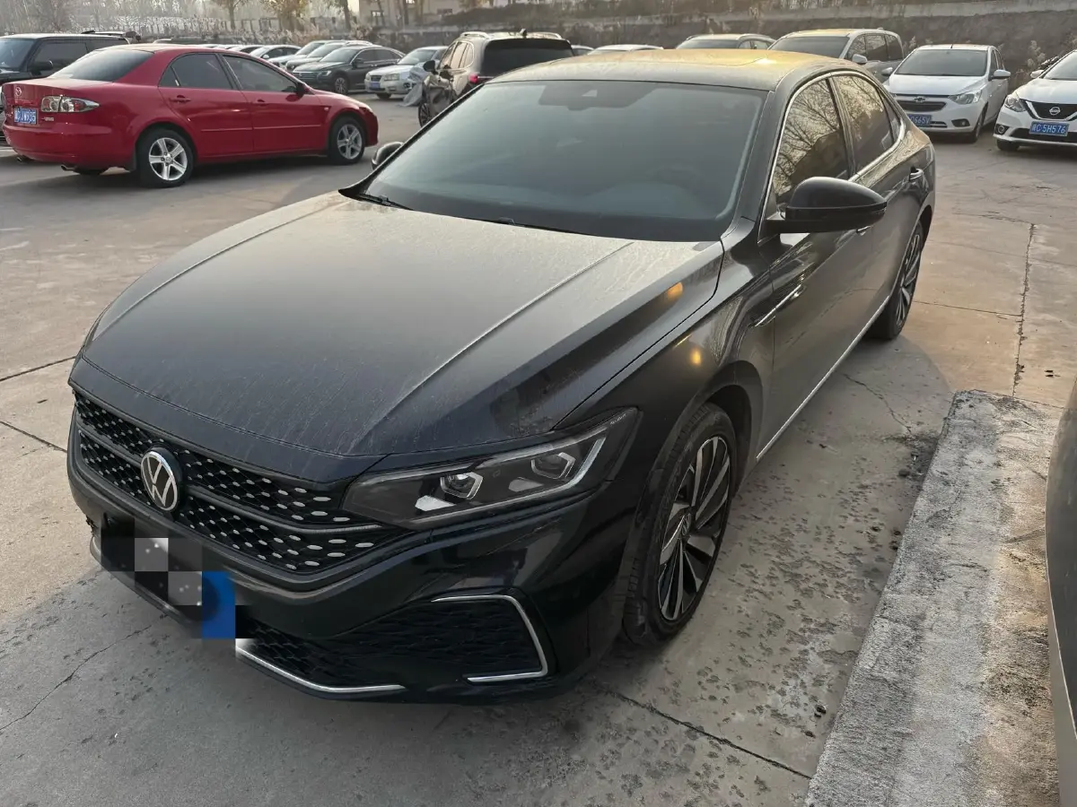 2022 Volkswagen Passat 2.0T 186HP L4 7DCT