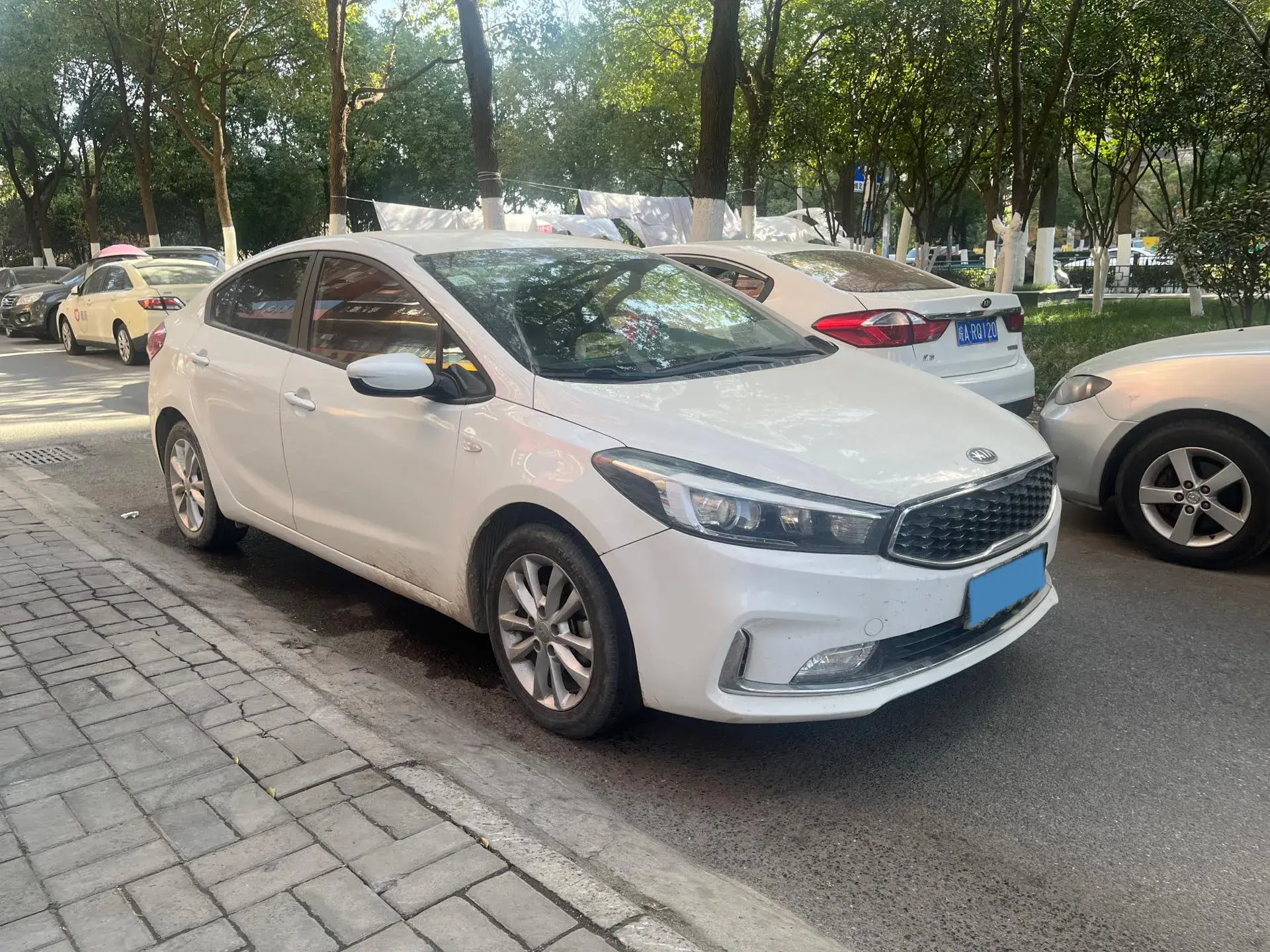 2016 KIA K3 thumbnail 2