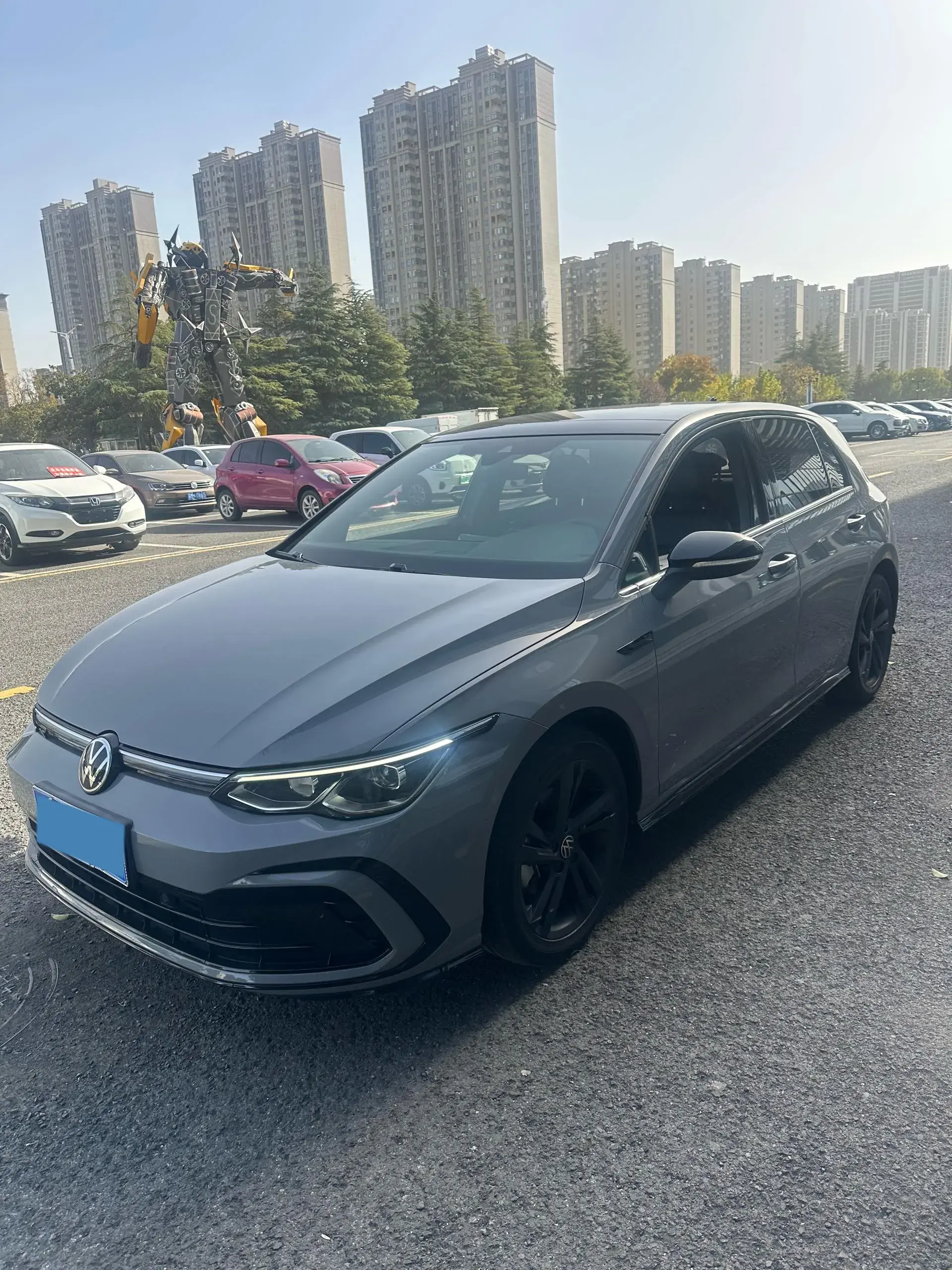 2021 VOLKSWAGEN GOLF view 1