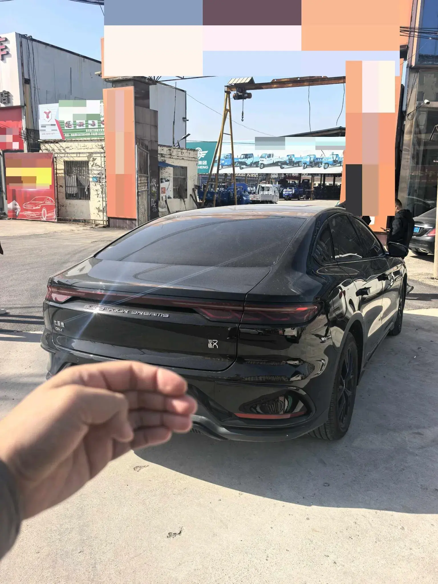 2024 BYD HAN thumbnail 3