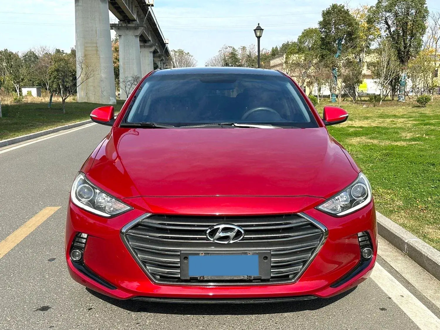 2018 HYUNDAI ELANTRA thumbnail 2