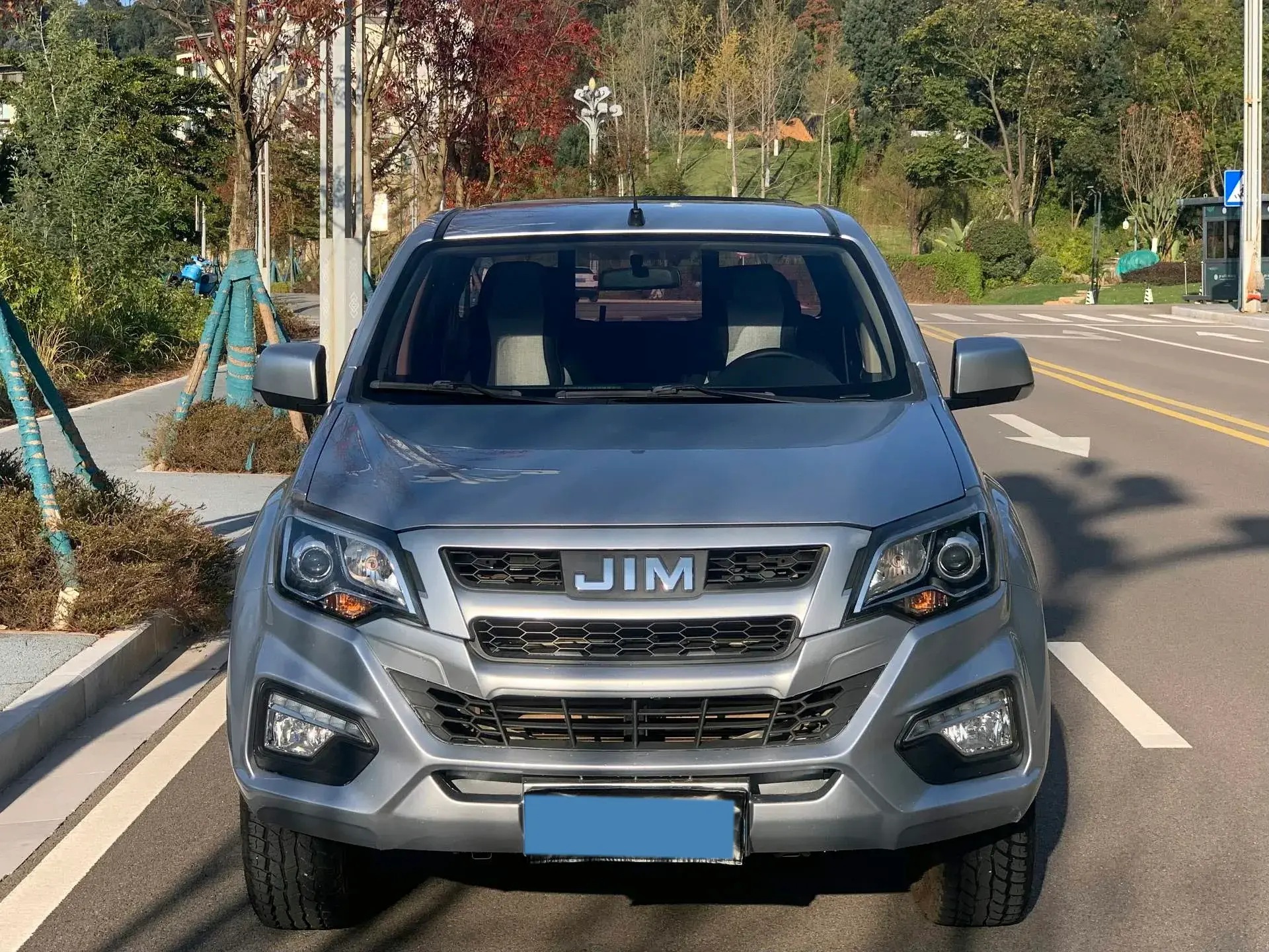 2019 ISUZU RE-MAX thumbnail 2